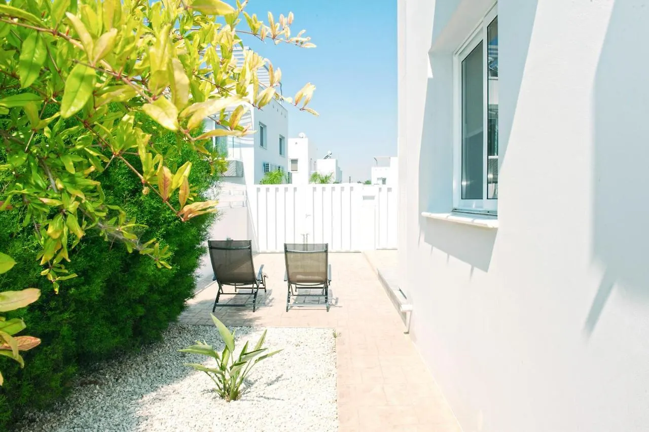 Nissini Nero, 3 Bedroom Villa With Private Pool, 5 Min To The Beach Ayia Napa Cypern