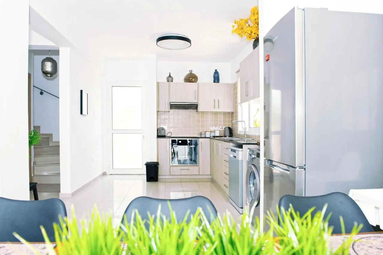 Nissini Nero, 3 Bedroom Villa With Private Pool, 5 Min To The Beach Agia Napa