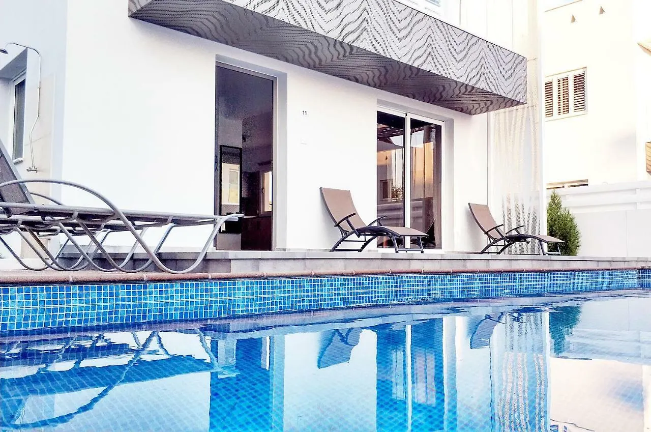 Nissini Nero, 3 Bedroom Villa With Private Pool, 5 Min To The Beach Agia Napa